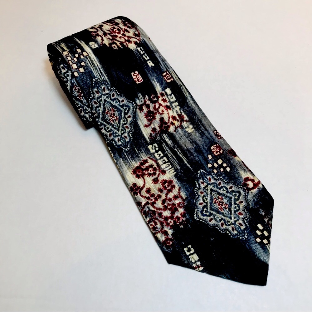 Villa Bugatti 100% silk men’s tie Bold print Grays black cream & burgundy